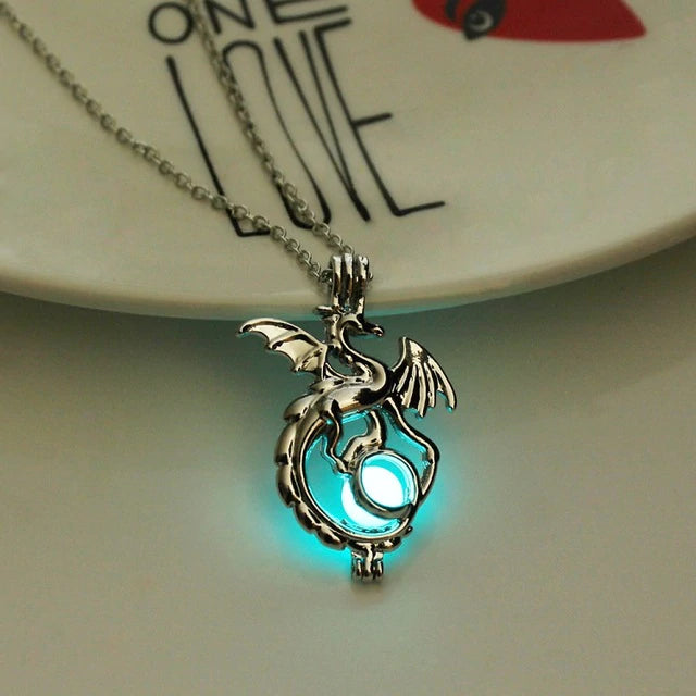 Collier Dragon Lune Fluorescent - Bijou Qui Brille Dans Le Noir - Pendentif Lumineux Pour Halloween Ou Soirée - Cadeau Femme/ado