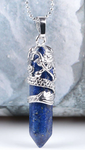 pendentif dragon  en lapis lazuli bleu