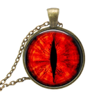 collier de l oeil du dragon rouge